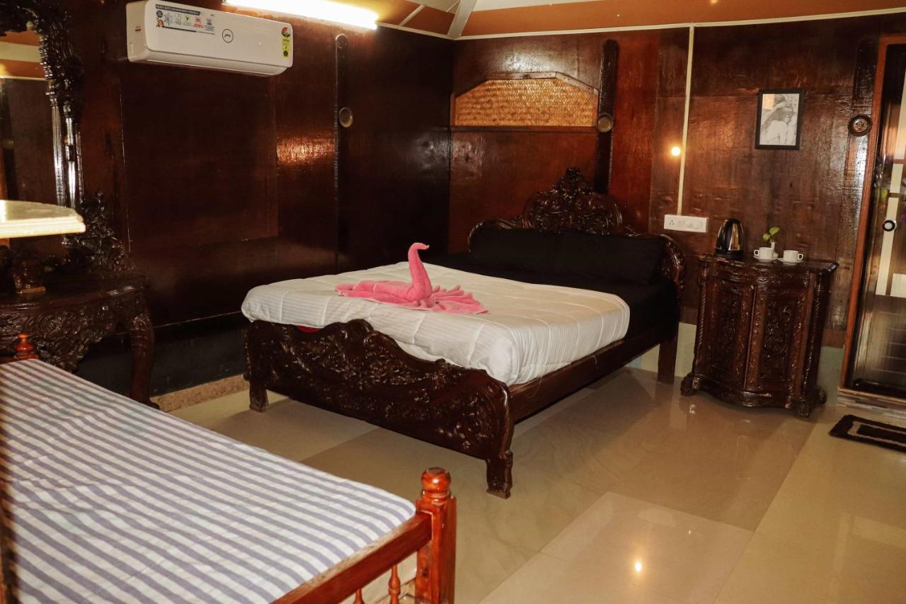 Kerala Bamboo House Hotell Varkala Exteriör bild