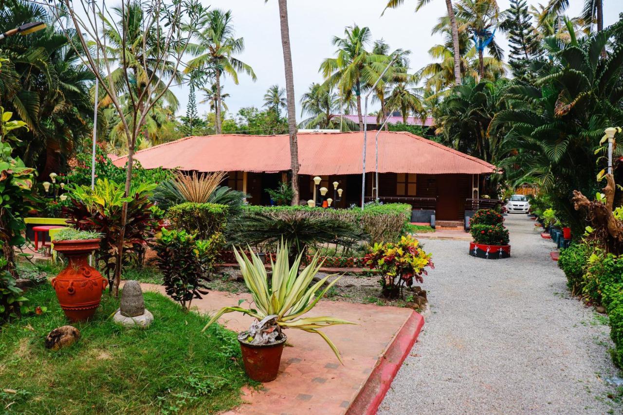 Kerala Bamboo House Hotell Varkala Exteriör bild