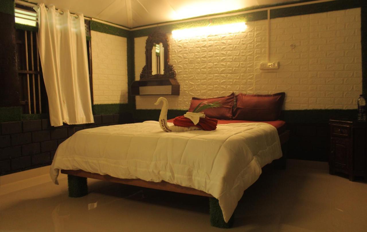 Kerala Bamboo House Hotell Varkala Exteriör bild