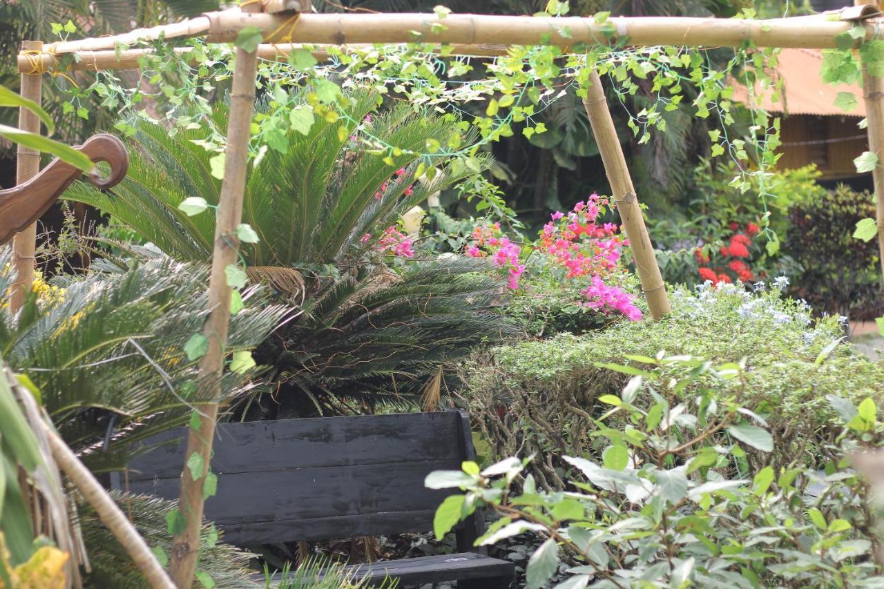 Kerala Bamboo House Hotell Varkala Exteriör bild