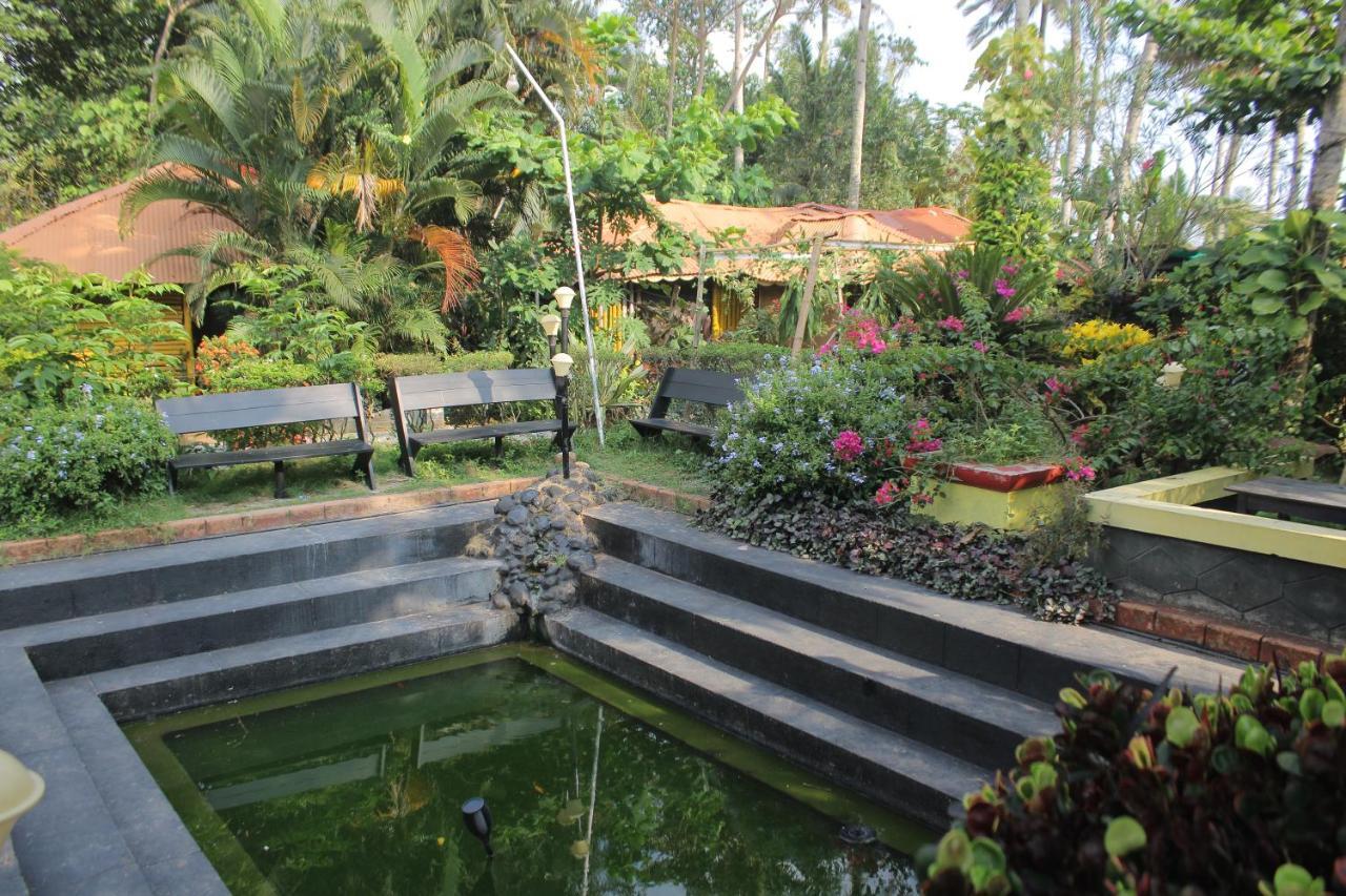 Kerala Bamboo House Hotell Varkala Exteriör bild
