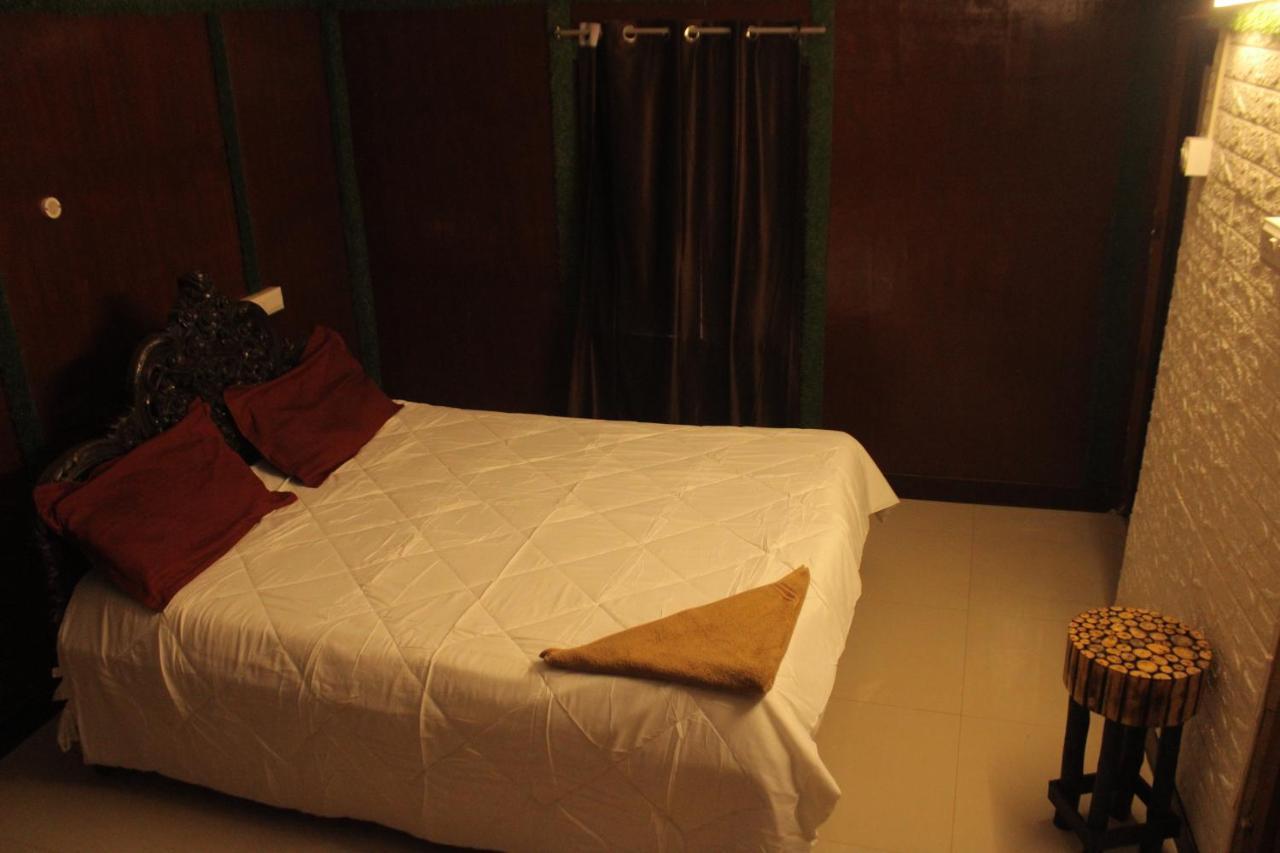 Kerala Bamboo House Hotell Varkala Exteriör bild