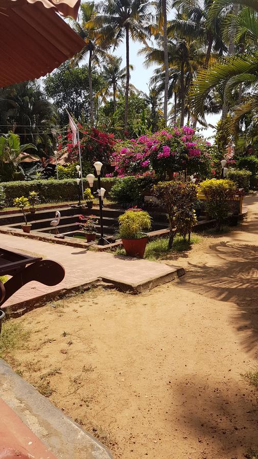 Kerala Bamboo House Hotell Varkala Exteriör bild