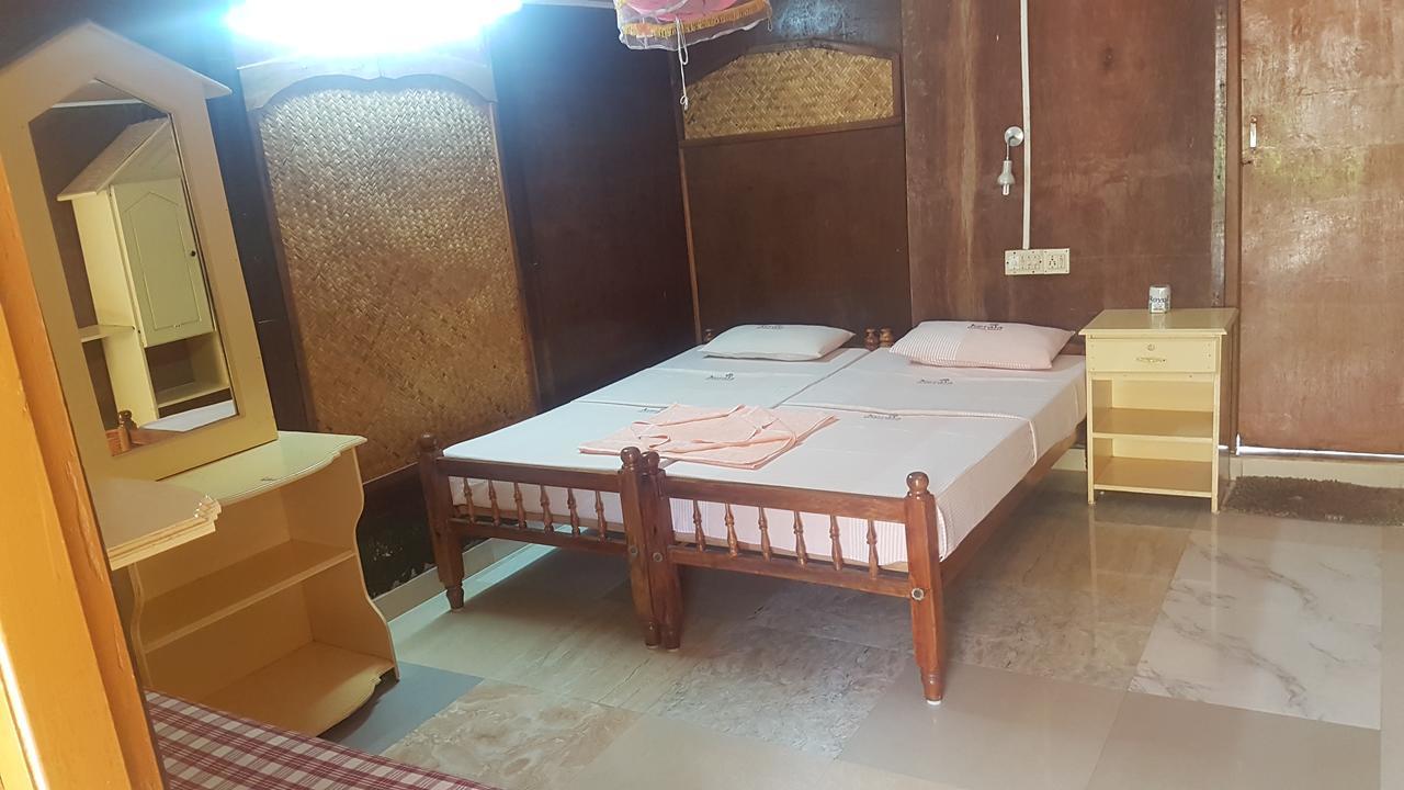 Kerala Bamboo House Hotell Varkala Exteriör bild