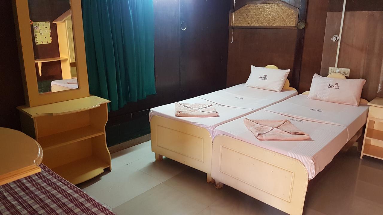 Kerala Bamboo House Hotell Varkala Exteriör bild